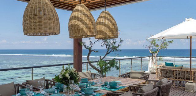 Villa Grand Cliff Nusa Dua, Comedor al aire libre